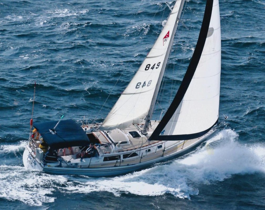 catalina sailboat sails